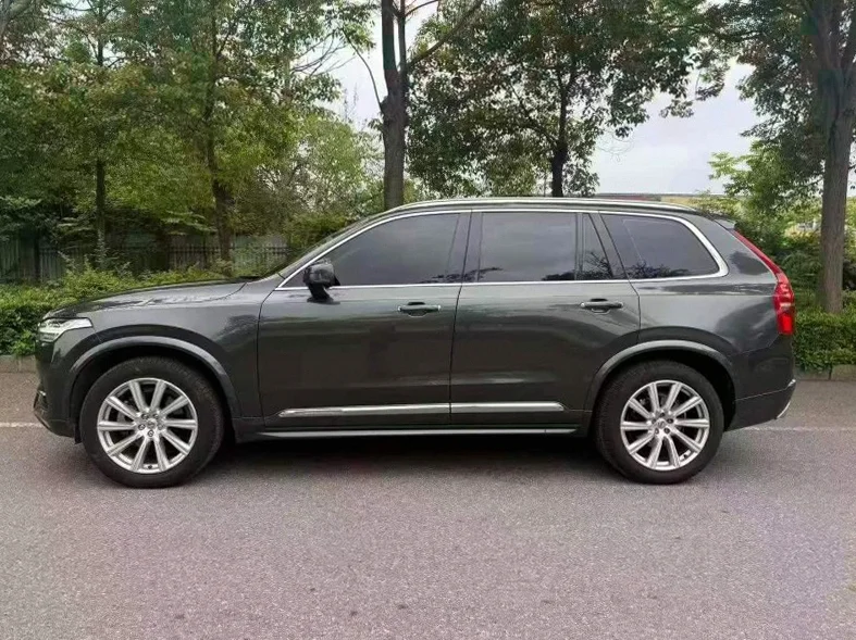 沃尔沃XC90 正面外观三