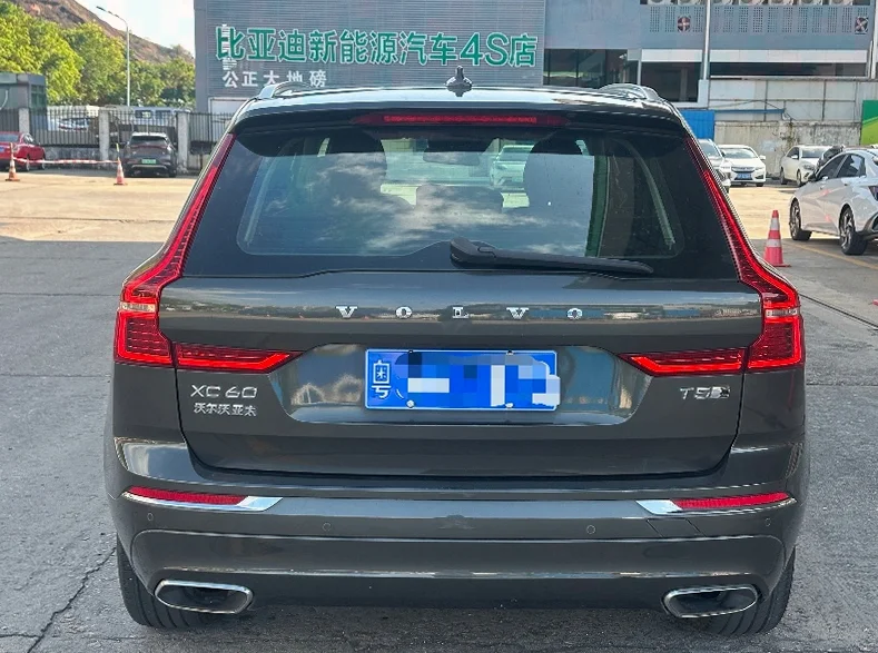 沃尔沃XC60 后面外观一