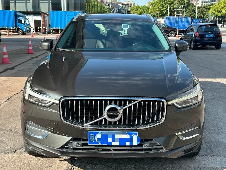 20年沃尔沃XC60四驱豪华版