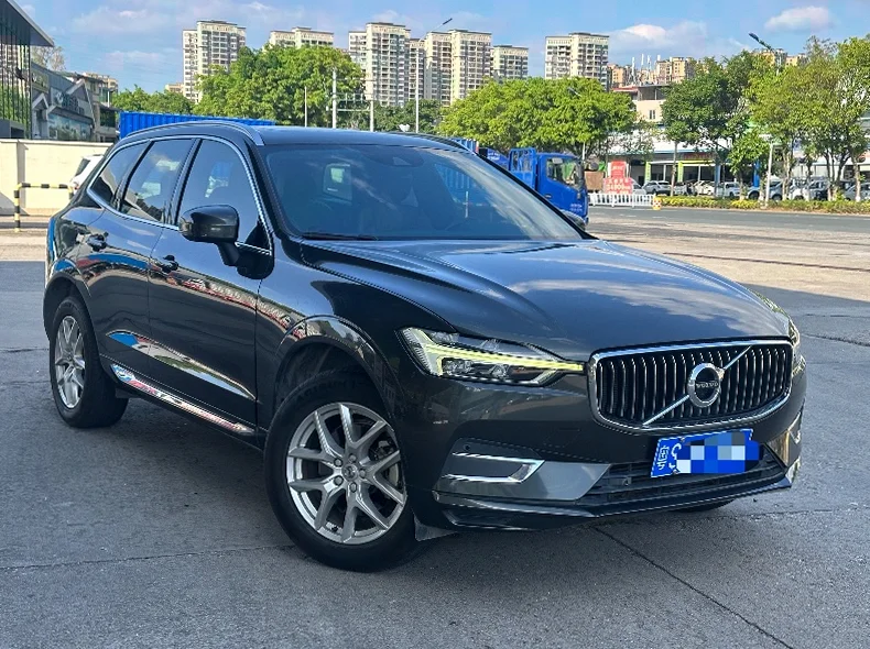 沃尔沃XC60 正面外观二