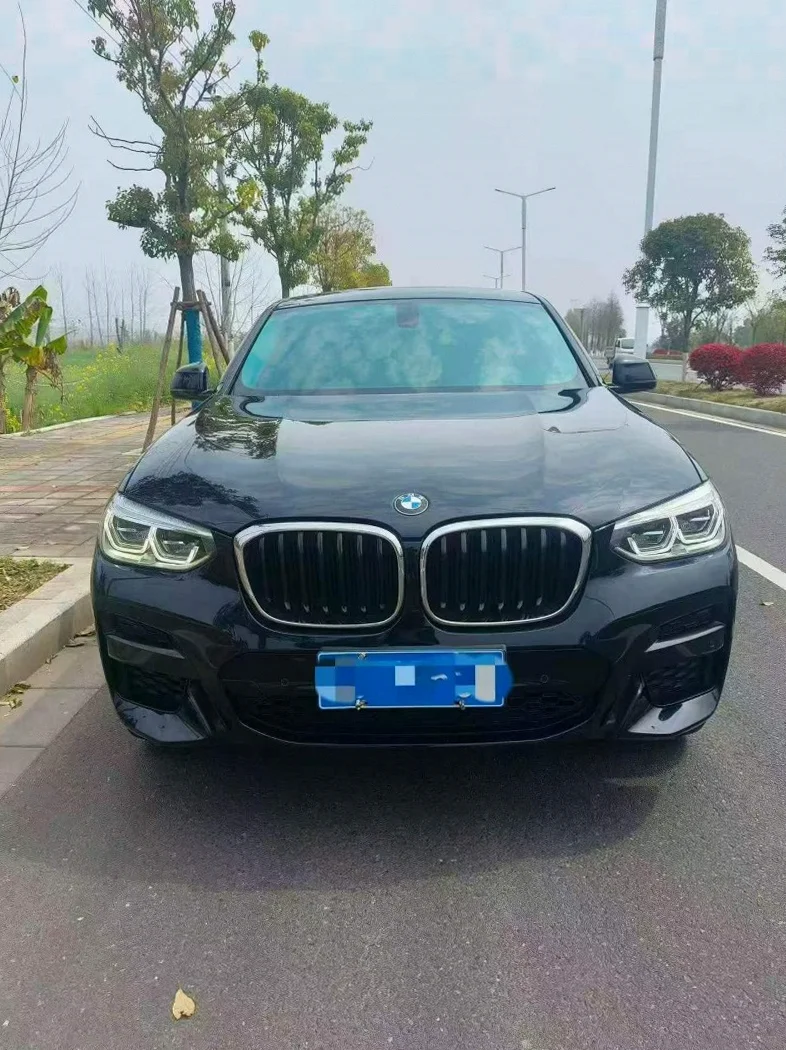 21年宝马X4 2.0T四驱