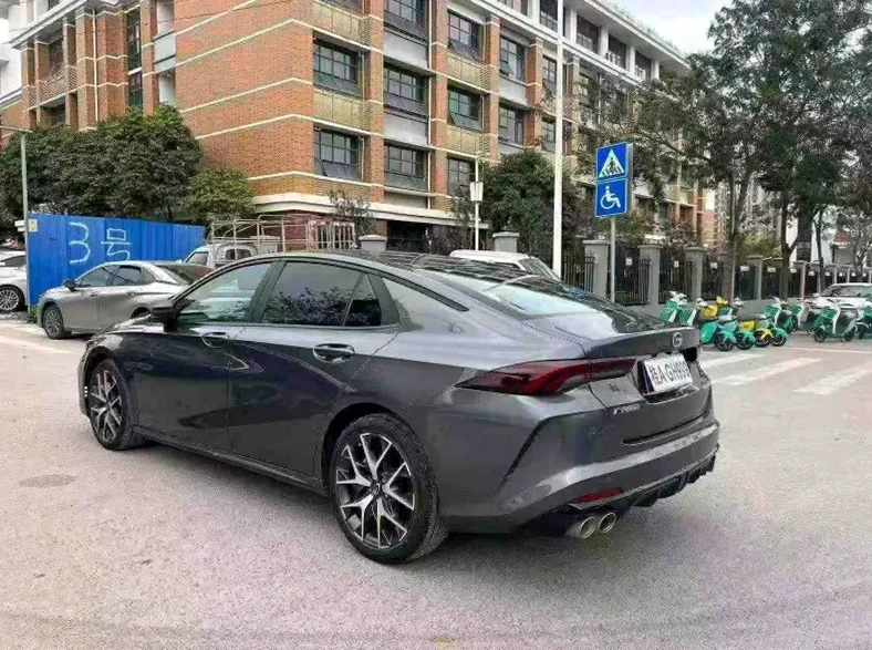 传祺影豹 内饰前排