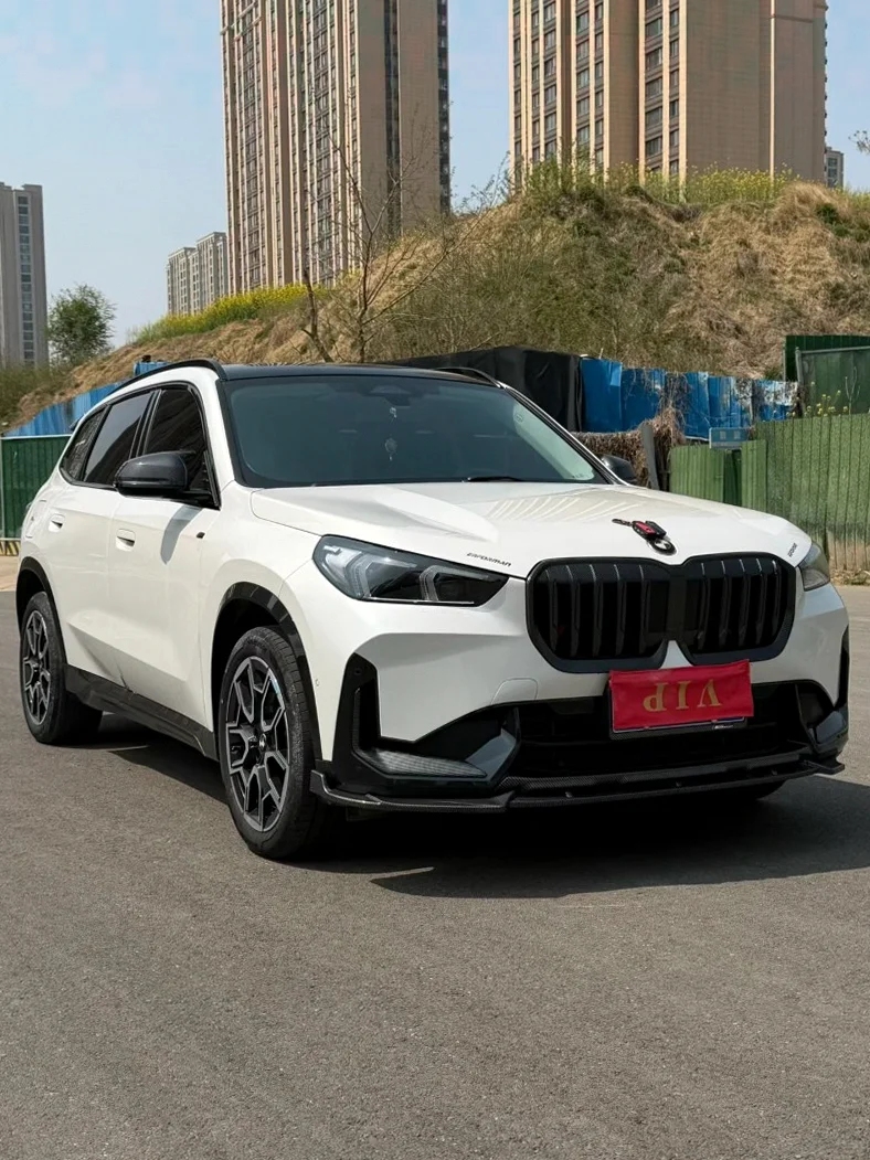 X1宝马 后面外观二