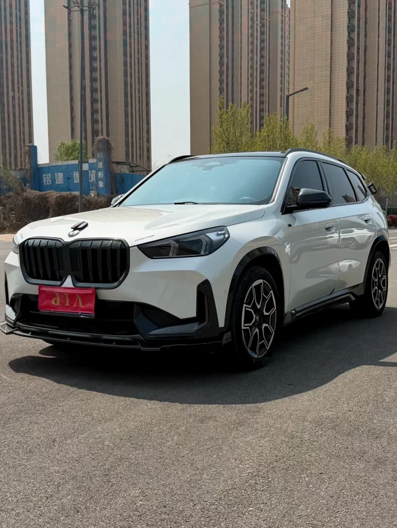 X1宝马 正面外观二