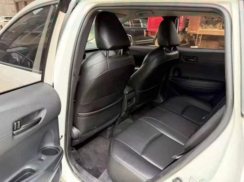 丰田锋兰达 后面外观二