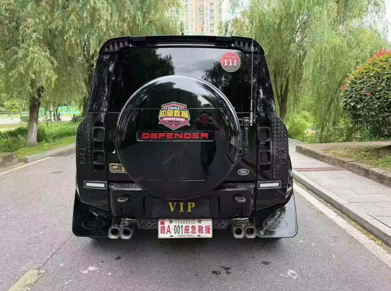 路虎卫士 驾驶室