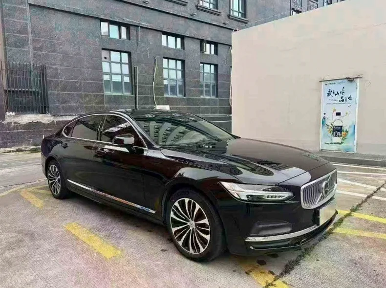 沃尔沃S90 后面外观一