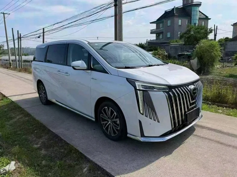 传祺M8 后面外观二