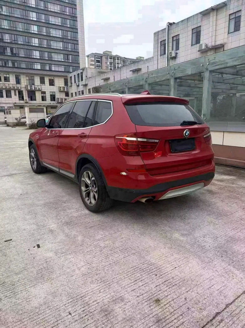宝马X3 驾驶室