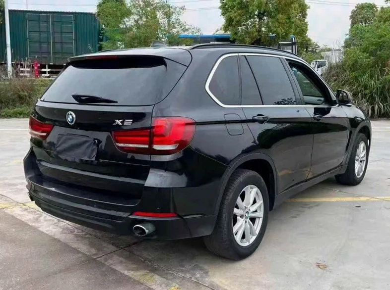 宝马X5 驾驶室