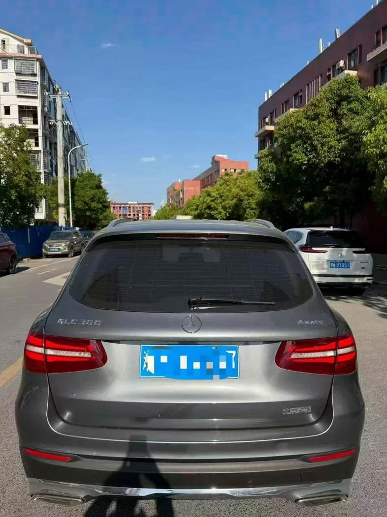 奔驰GLC 驾驶室