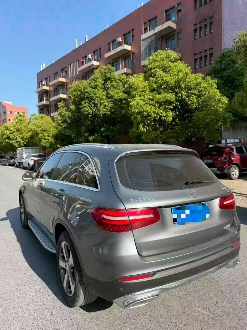 奔驰GLC 内饰后排