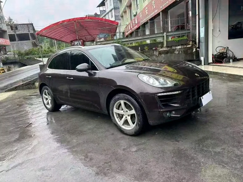 保时捷Macan 正面外观二