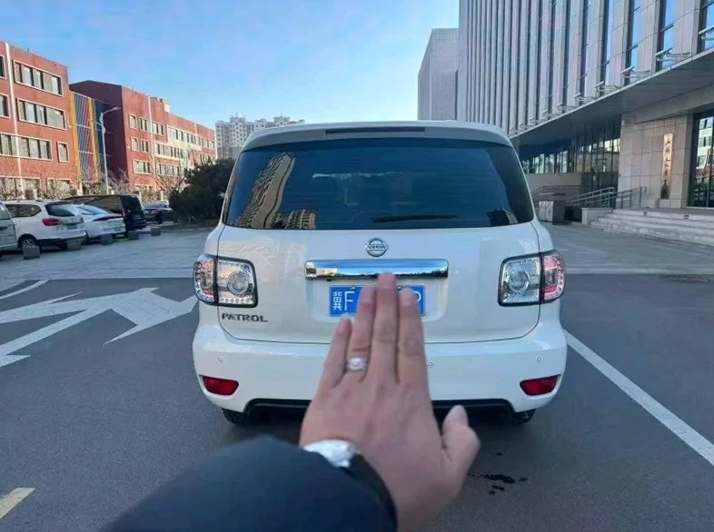 日产途乐 后面外观三