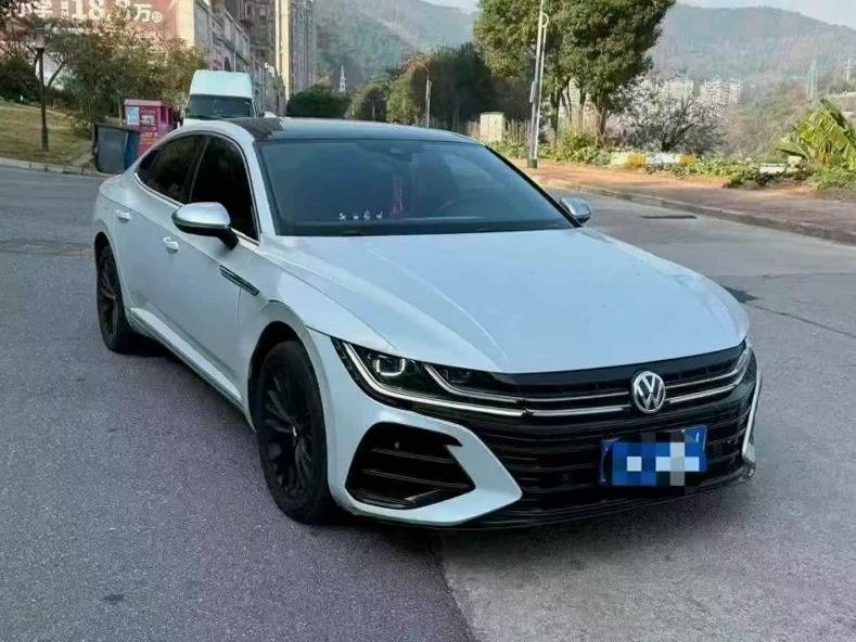 大众CC 正面外观三