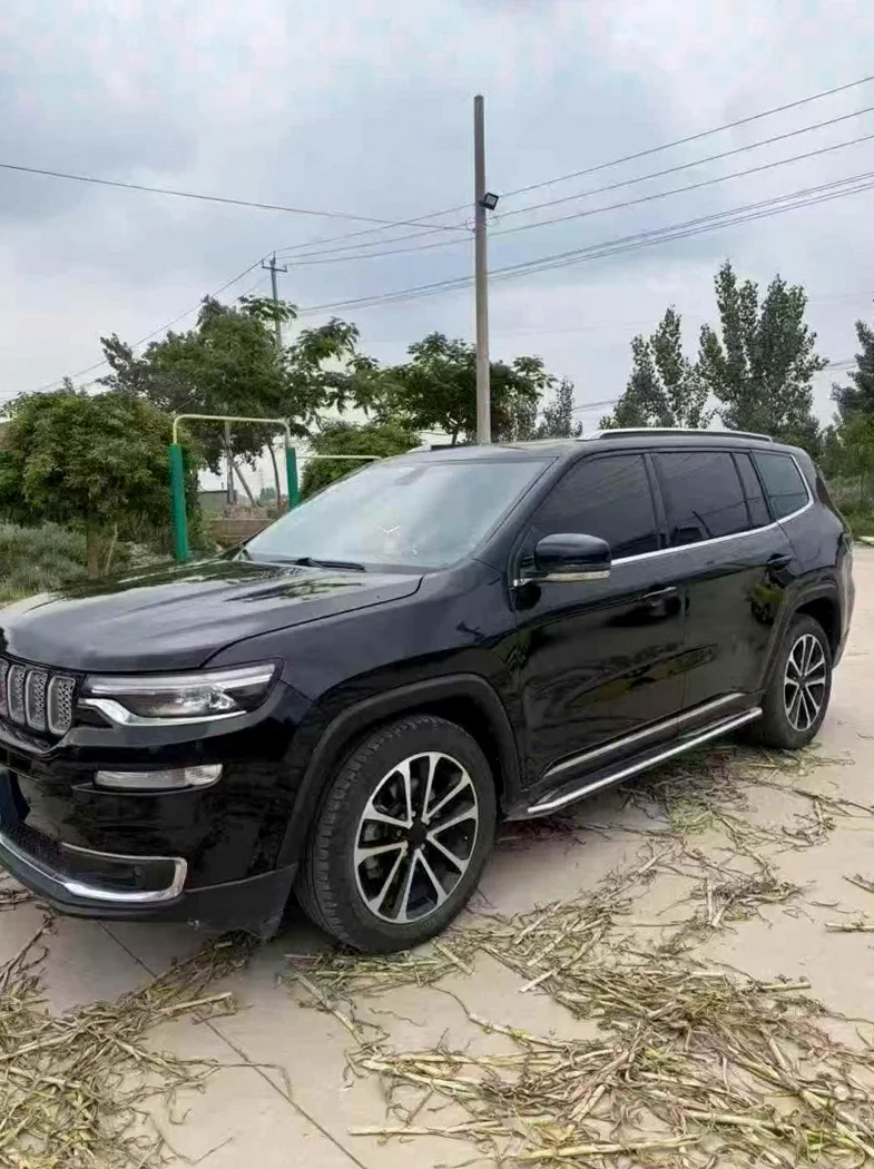 Jeep指挥官 正面外观二
