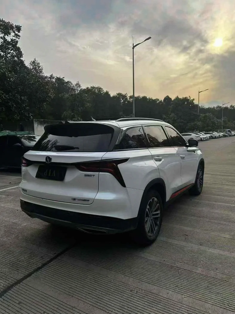 长安汽车CS75 驾驶室