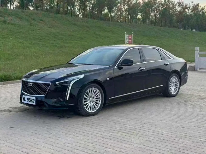 凯迪拉克CT6 正面外观二