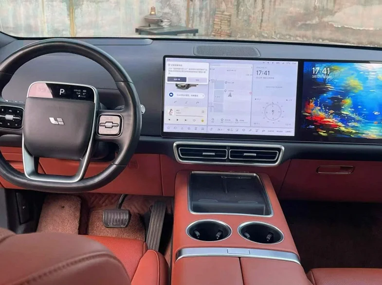 理想L9 后面外观一
