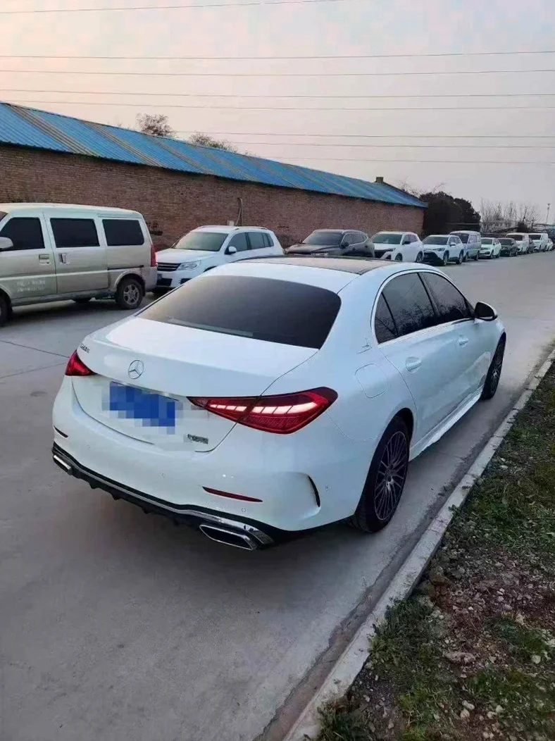 奔驰C 内饰后排