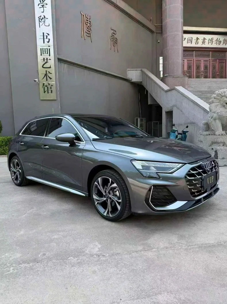奥迪A3 正面外观二