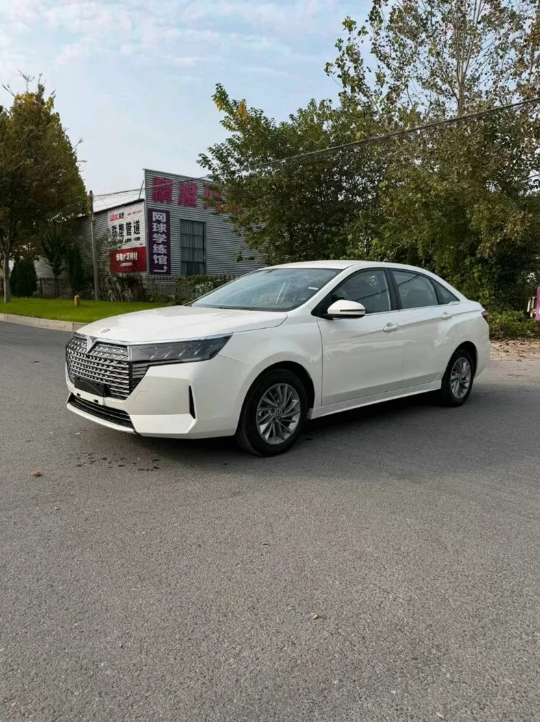 启辰D60 正面外观三