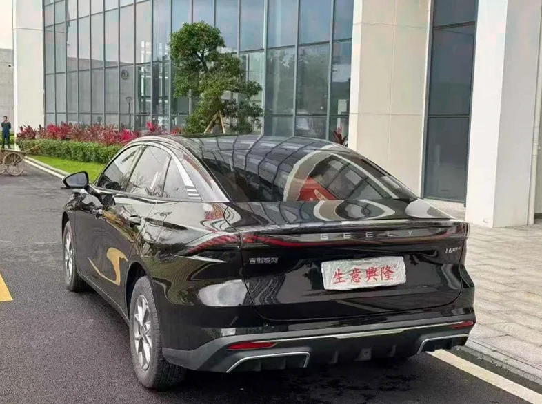 吉利银河 后面外观二