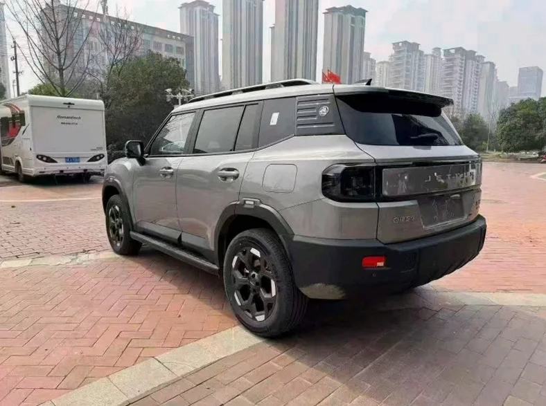 奇瑞捷途 驾驶室
