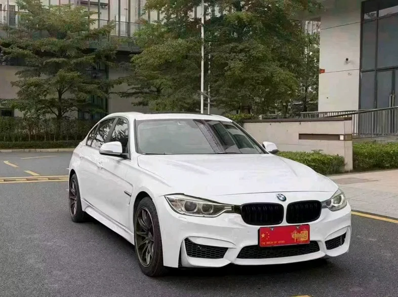 宝马3系 正面外观三