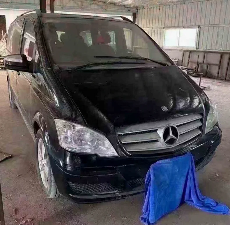 奔驰唯雅诺 正面外观二