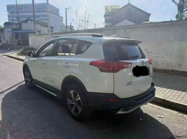 丰田RAV4 内饰后排
