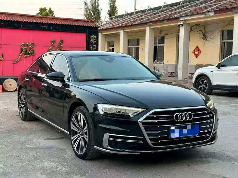 奥迪A8L 正面外观三