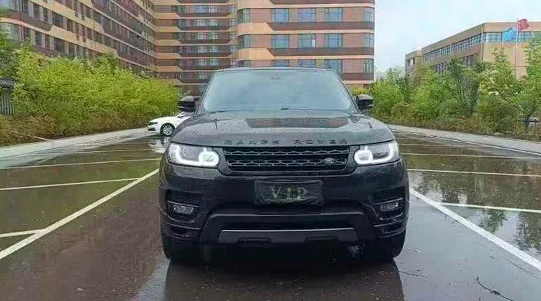 18年路虎揽胜运动版3.0T
