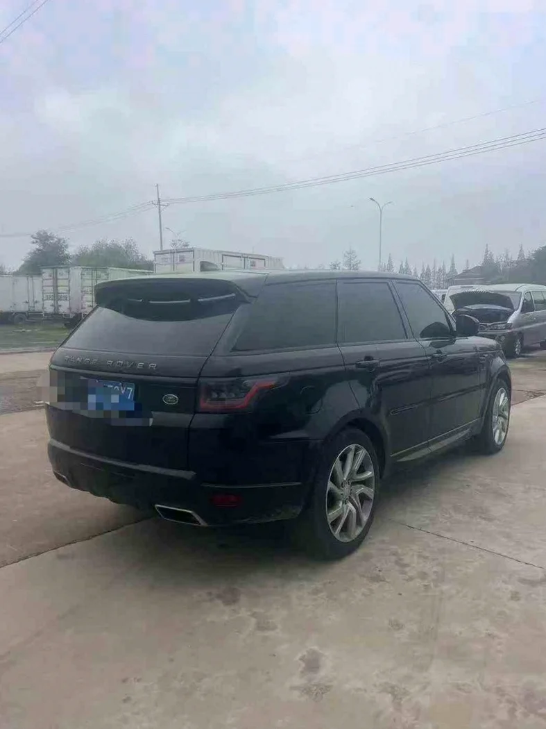 路虎揽胜运动 后面外观一