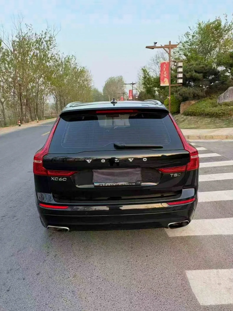 沃尔沃XC60 驾驶室