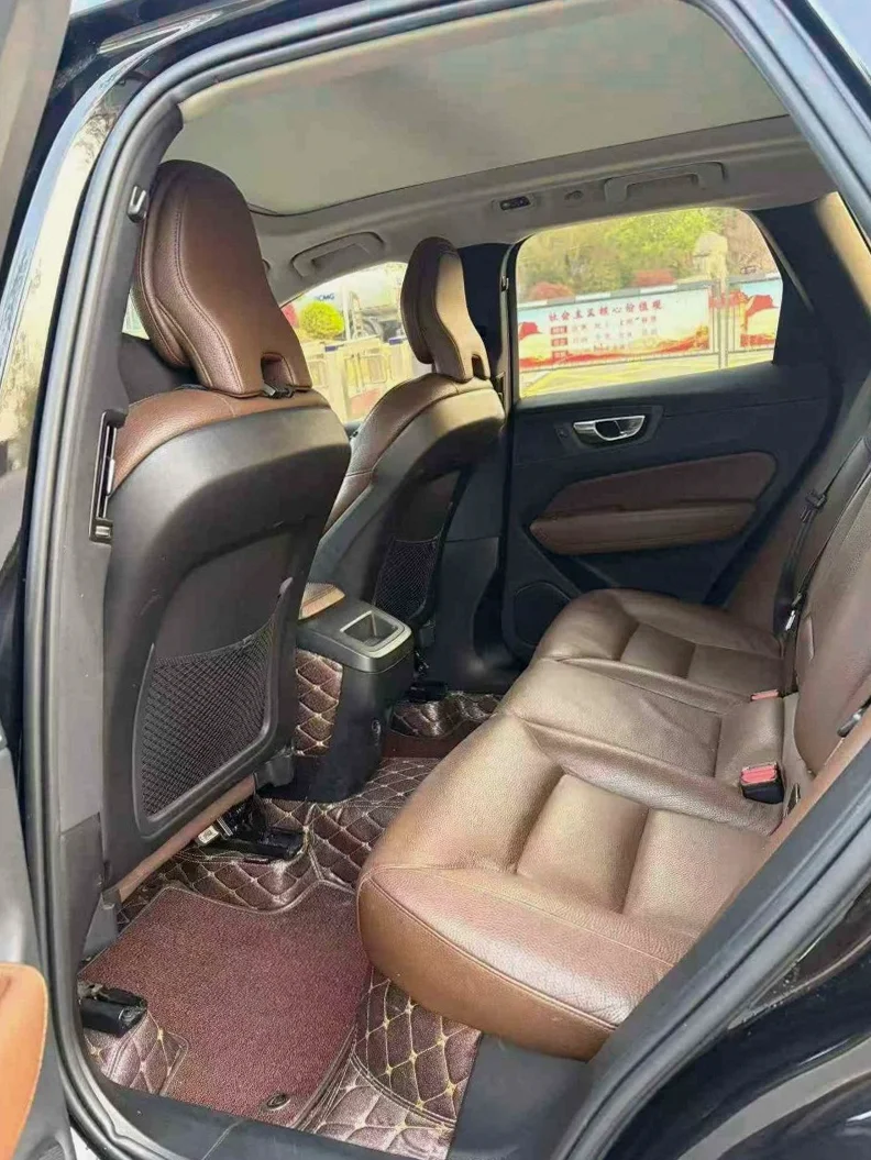 沃尔沃XC60 后面外观三