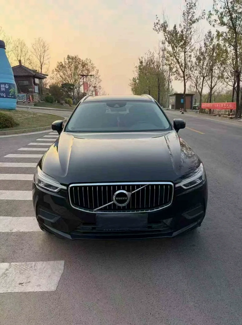 18年沃尔沃XC60 T5四驱智逸豪华版