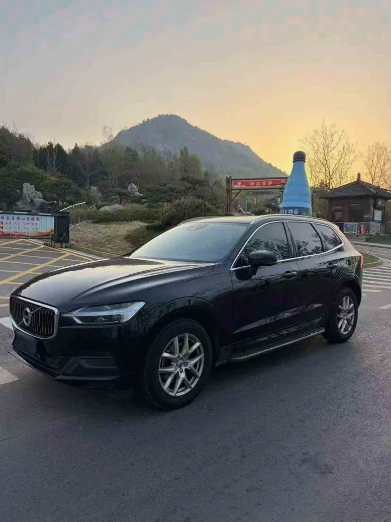 沃尔沃XC60 正面外观二
