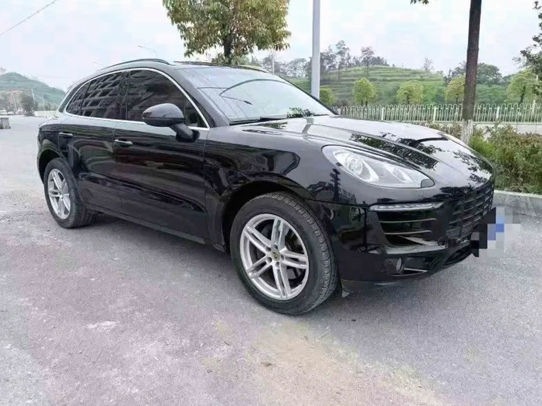 保时捷Macan 正面外观二