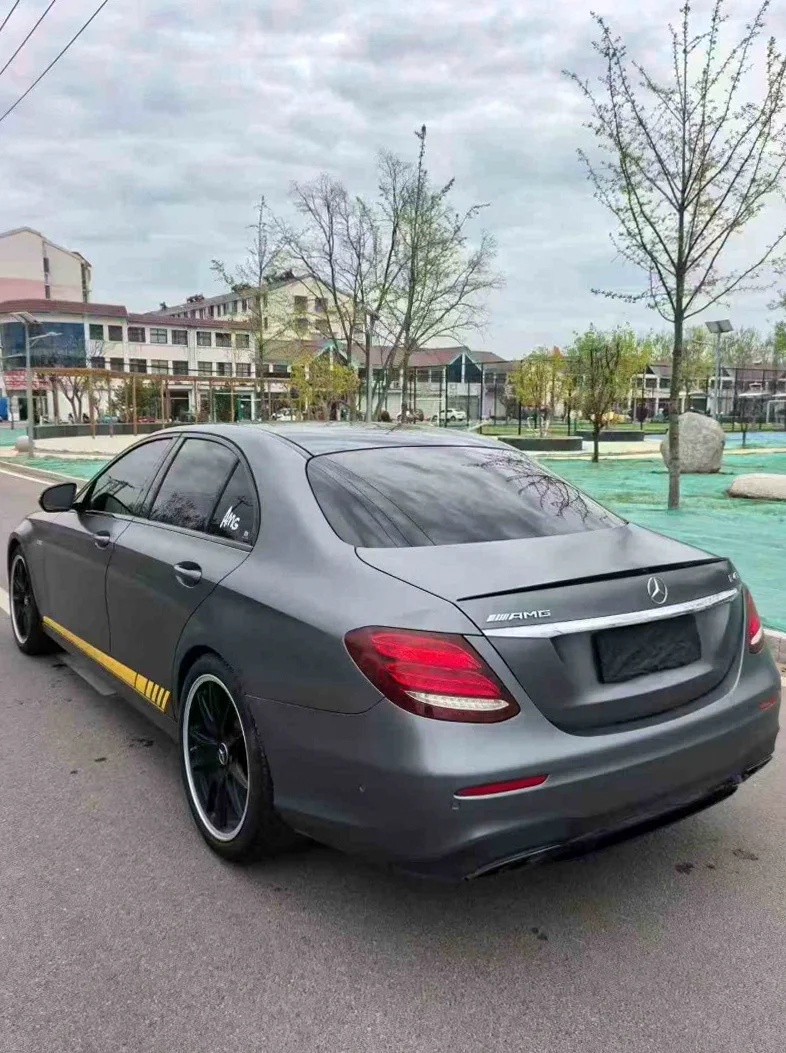 奔驰AMG 内饰后排