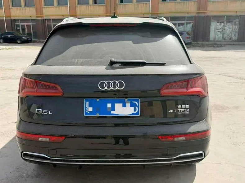奥迪Q5 驾驶室