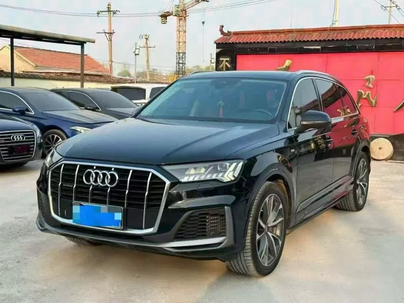 奥迪Q7 正面外观二