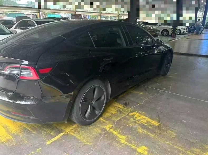特斯拉MODEL 后面外观三