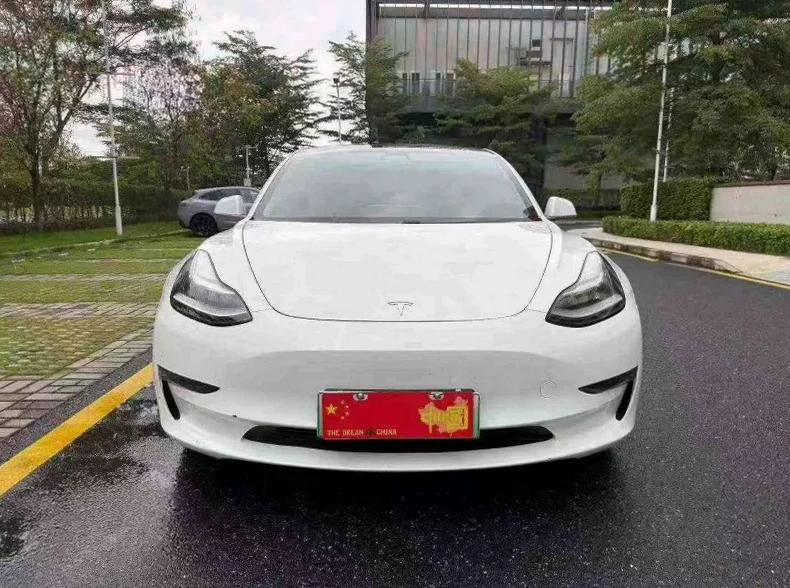 20年特斯拉Model 3长续航后驱运动版