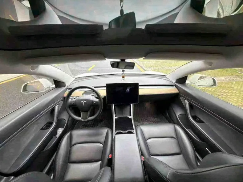 特斯拉MODEL 驾驶室