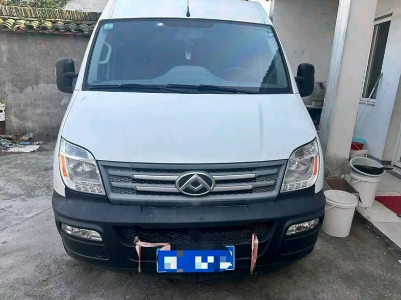 21年大通V80高顶 2.0T柴油