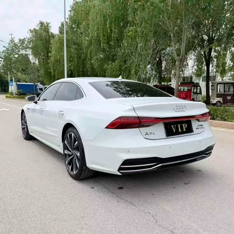 奥迪A7L 驾驶室