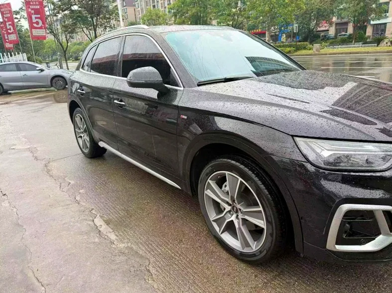 奥迪Q5 正面外观二