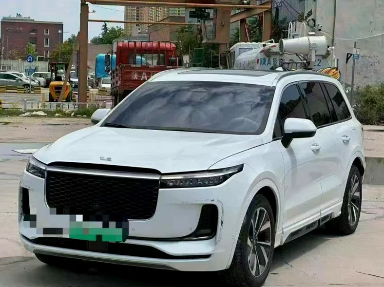 理想ONE 正面外观二