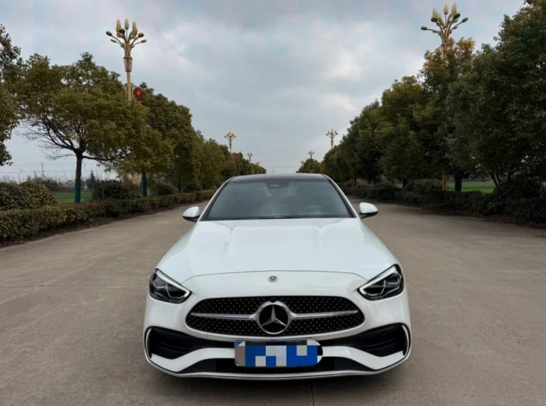23年奔驰C260L 皓夜运动版